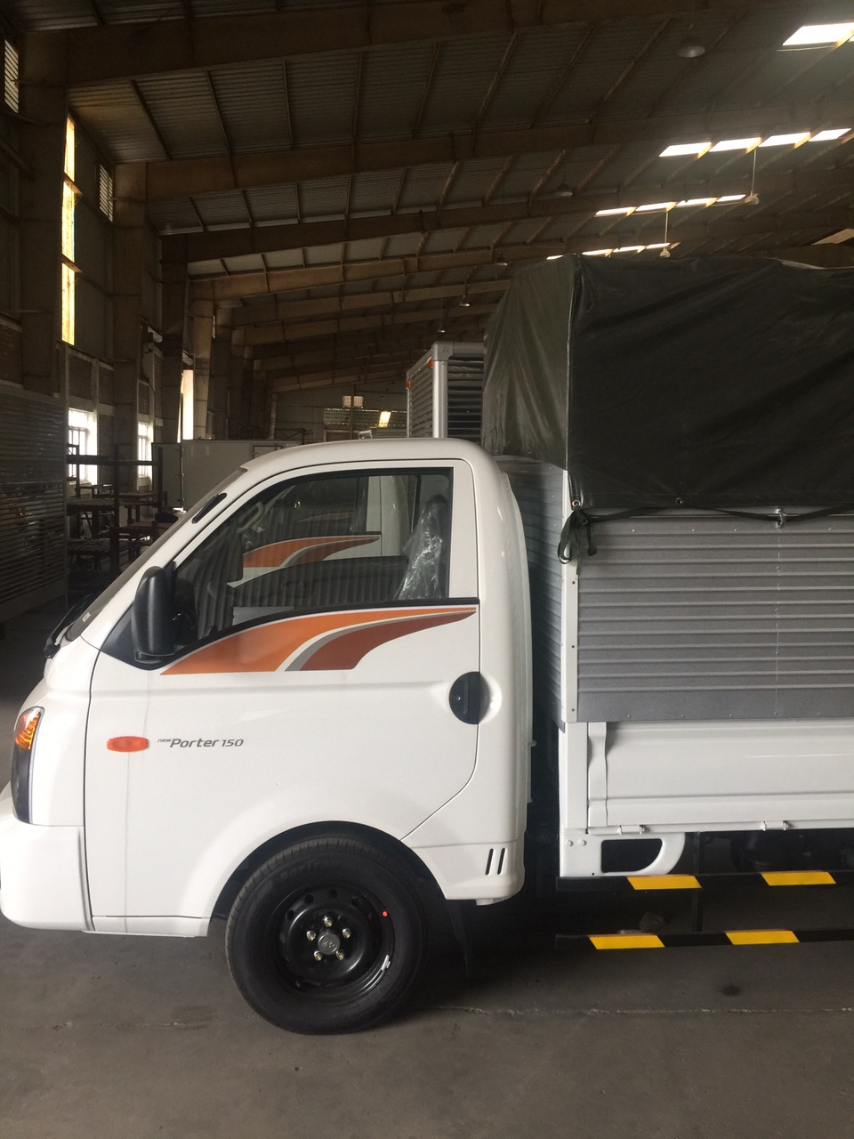 Phụ kiện Oto Hyundai-Chắn bùn 